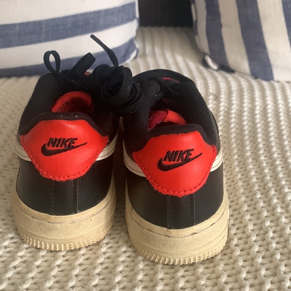 Nike shoes sneakers - Picture 4 of 4